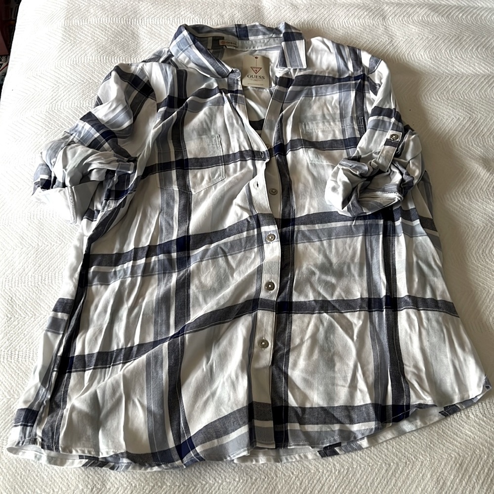 GUESS TOP